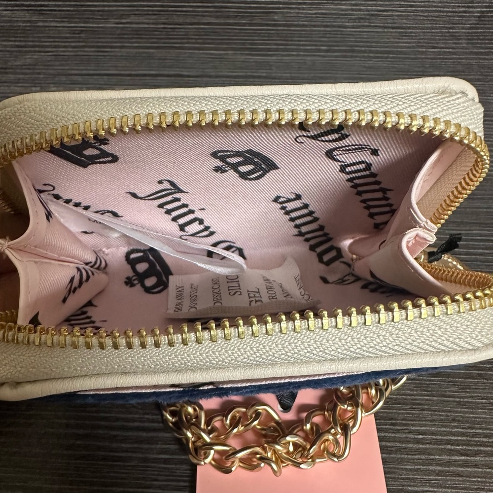 NWT The Key to Juicy "Regal Blue" Wallet w/Pink & Gold Detail Chain & Lip Balm - Picture 7 of 7